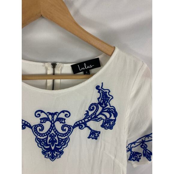 Lulu's Tale to Tell Blue & Ivory Embroidered Shift Mini Dress Small - Picture 3 of 4